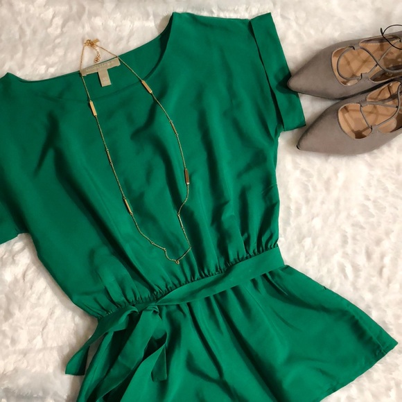 Banana Republic Tops - Banana Republic Blouse w/ Belt Tie Waist🎀
